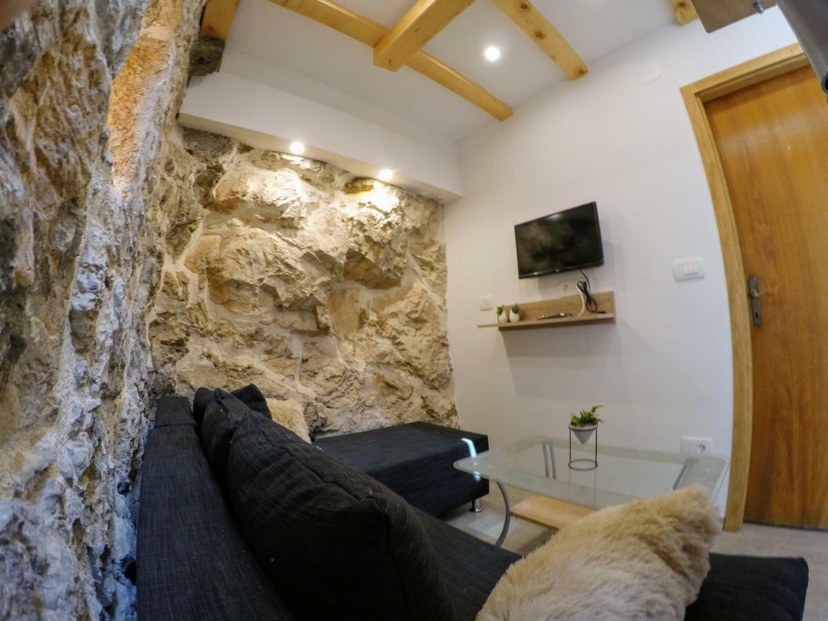 Апартаменты Authentic Ap For 2, Babino Polje,Mljet Экстерьер фото
